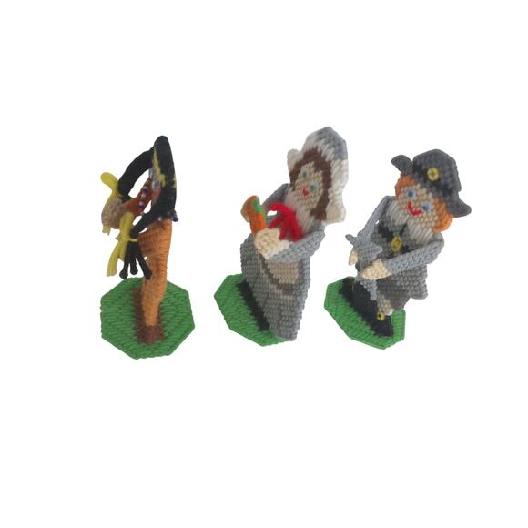 Vintage Thanksgiving Canvas Needlepoint Pilgrim Indian Table Decor Set Of 3 - Picture 6 of 6